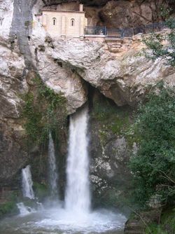 Cueva y ermita de Covadonga